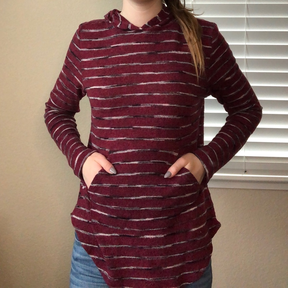 Free for All soft long sleeve hoodied top